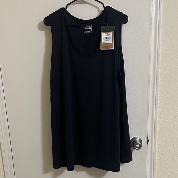 The North Face Tops - NWT The North Face W Terrain Women’s Plus Tank 3X